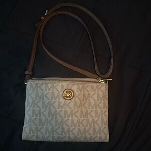 new michael kors purse